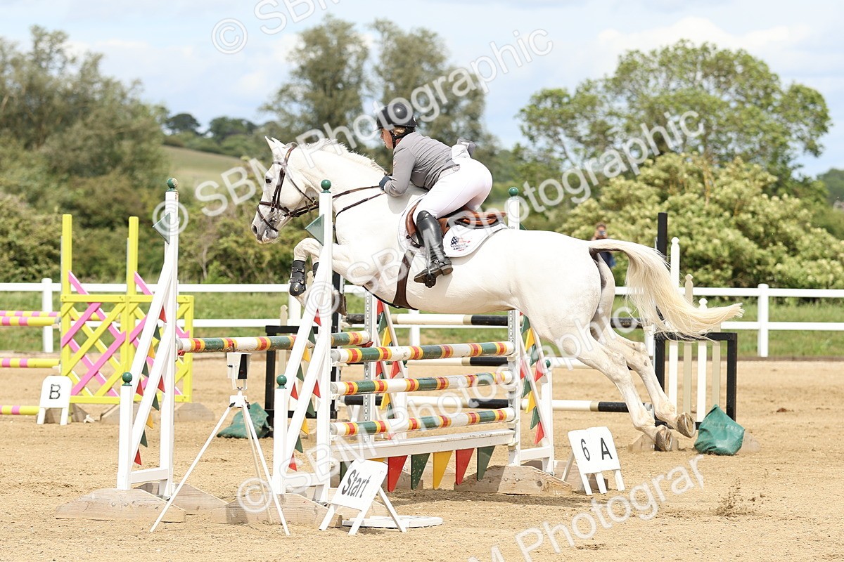 SBM_001126 - Class 4 - Senior Newcomers - 1.10m