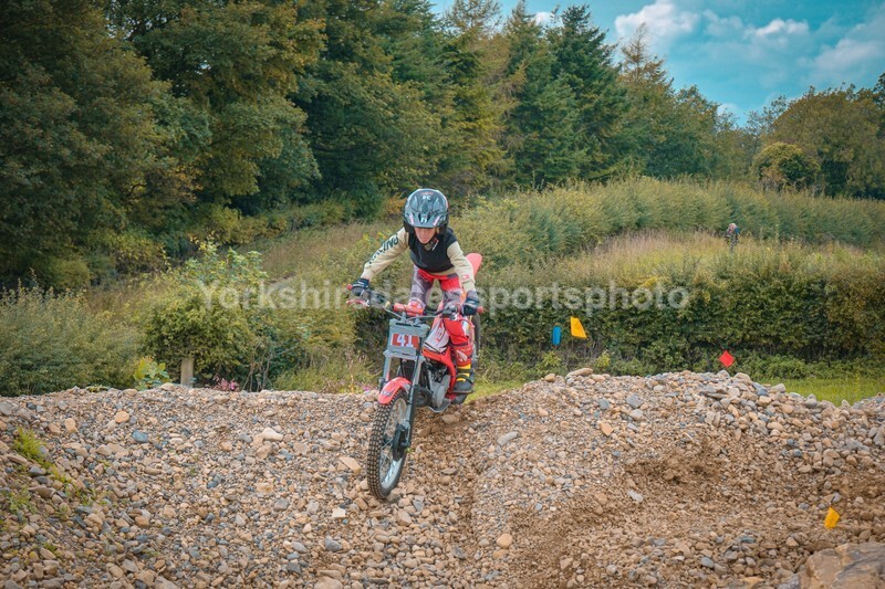 DSCF0169 - Ripon MC Trial 27/09- kids