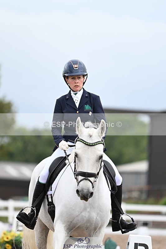 250907-123830-08386 - 067-Laura.PercyConobola.Cascade