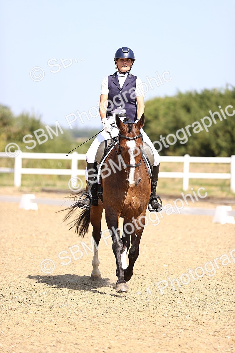 SBM_009391 - Novice 5 - 9.50-10.53