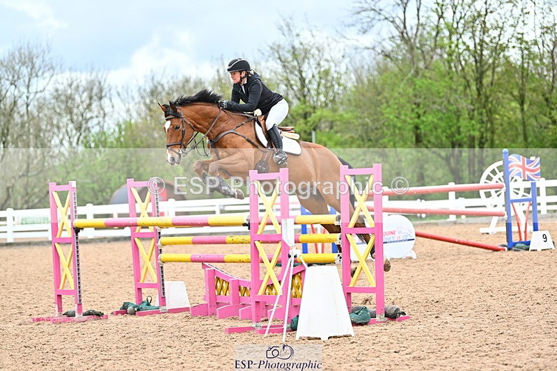 240501A-144805-01149 - Cls 8 Snr Foxhunter and 1.20m Open