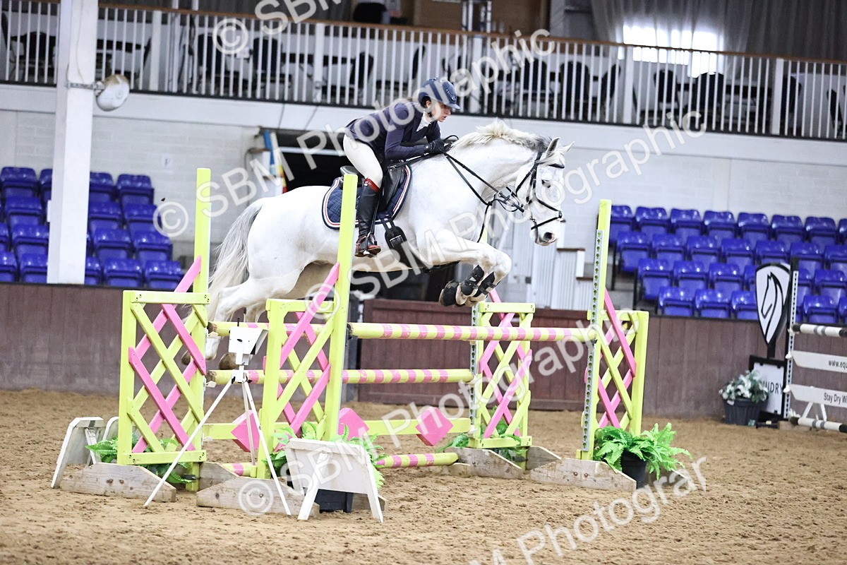 SBM_005483 - Class 17 - Senior Newcomers 1.10m
