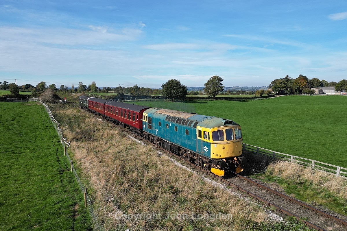 JL - 11.10.25 33035 12:20 Leyburn - Leeming Bar, Newton-le-Willows - Latest shots