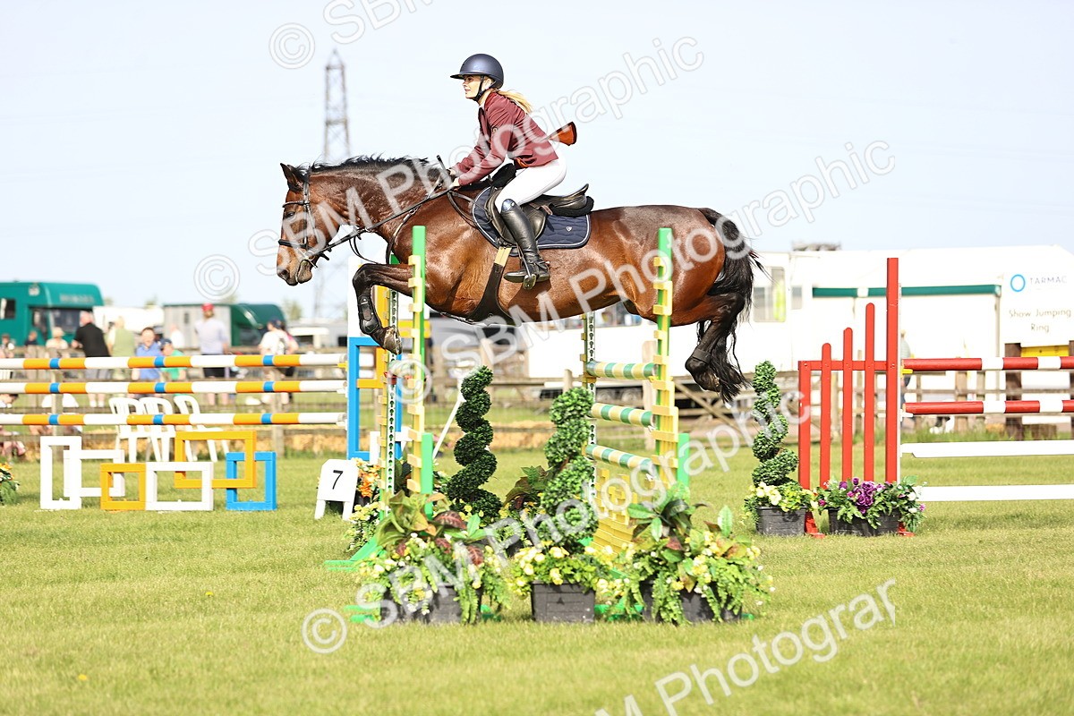 SBM_01276 - Class 200 - Martin Grant Homes Welcome Stakes 1.25m Open