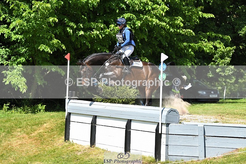 230527-144642-10546 - 357-VIVENDI_HERO-Saffron_Cresswell-XC