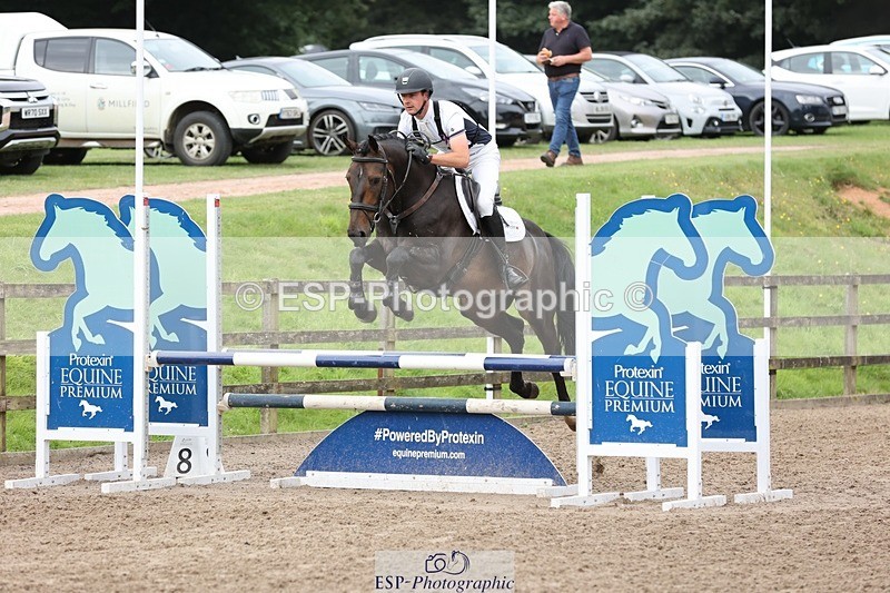 240803-102515-00551 - 104-Ollie_Martin-MIH_HUNTERS_BEAR