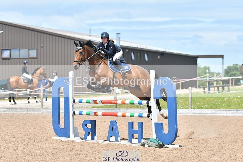 240609A-132603-05633 - Cls 18 Snr Newcomers and 1.10m Open