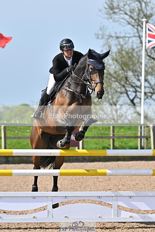 240509A-101339-00803 - Cls 8 Foxhunter