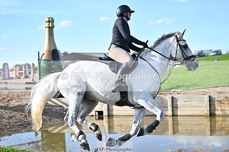 240913A-170432-05592 - Cls 19 Snr 1m Open Speed Derby