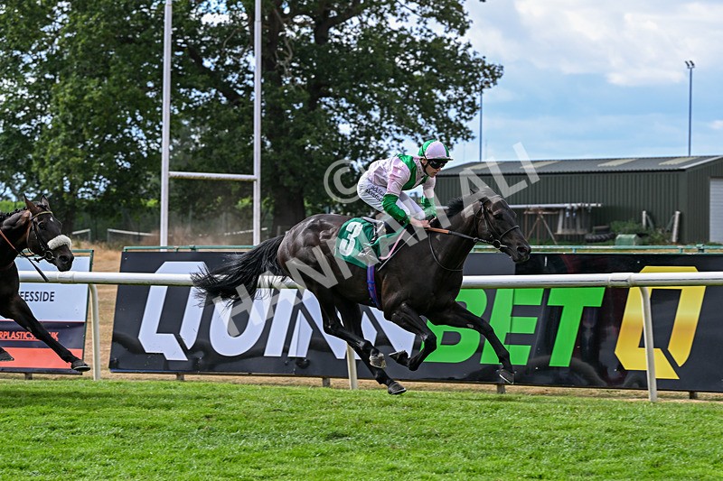 010826-Race 6-La Peregrina-3350 - Race 6 16.22pm Vision PVC Carlton Miniott Thirsk Handicap
