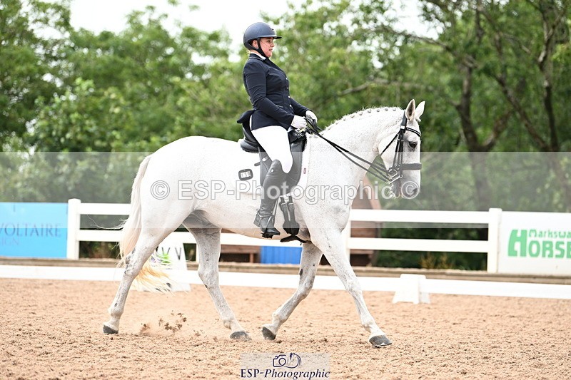 240815A-140028-01908 - 139-Chloe.Makepeace-Beechfield.Diamond