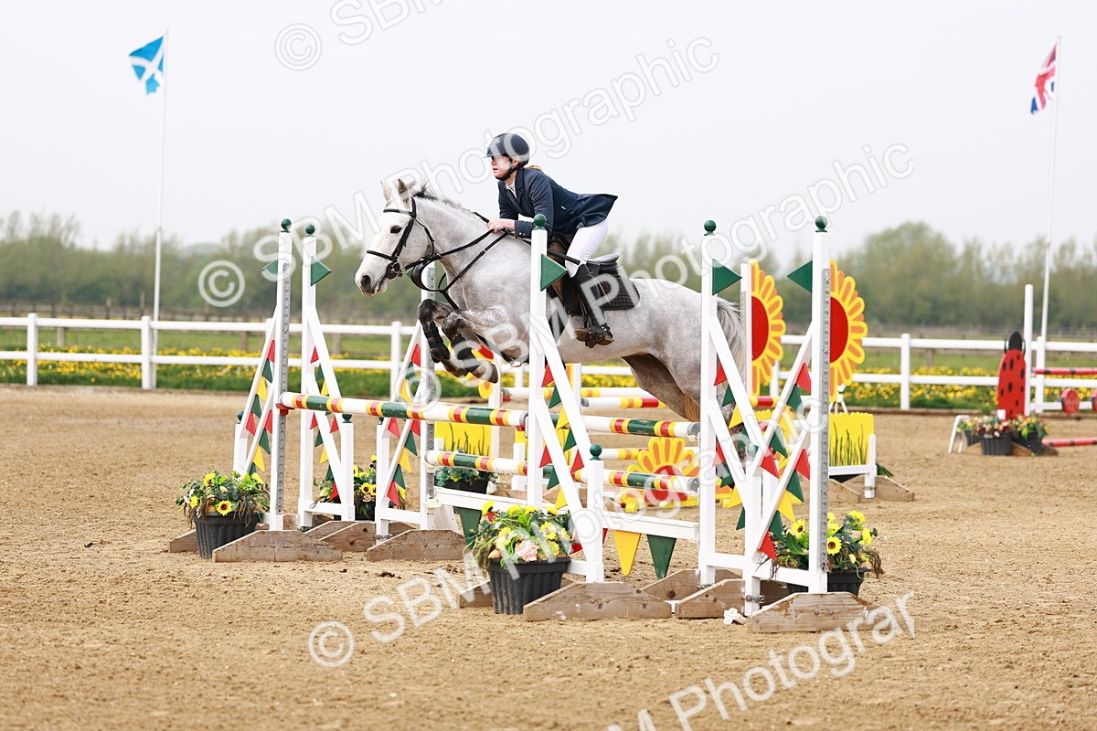  - Class 17 - Senior 1.05m