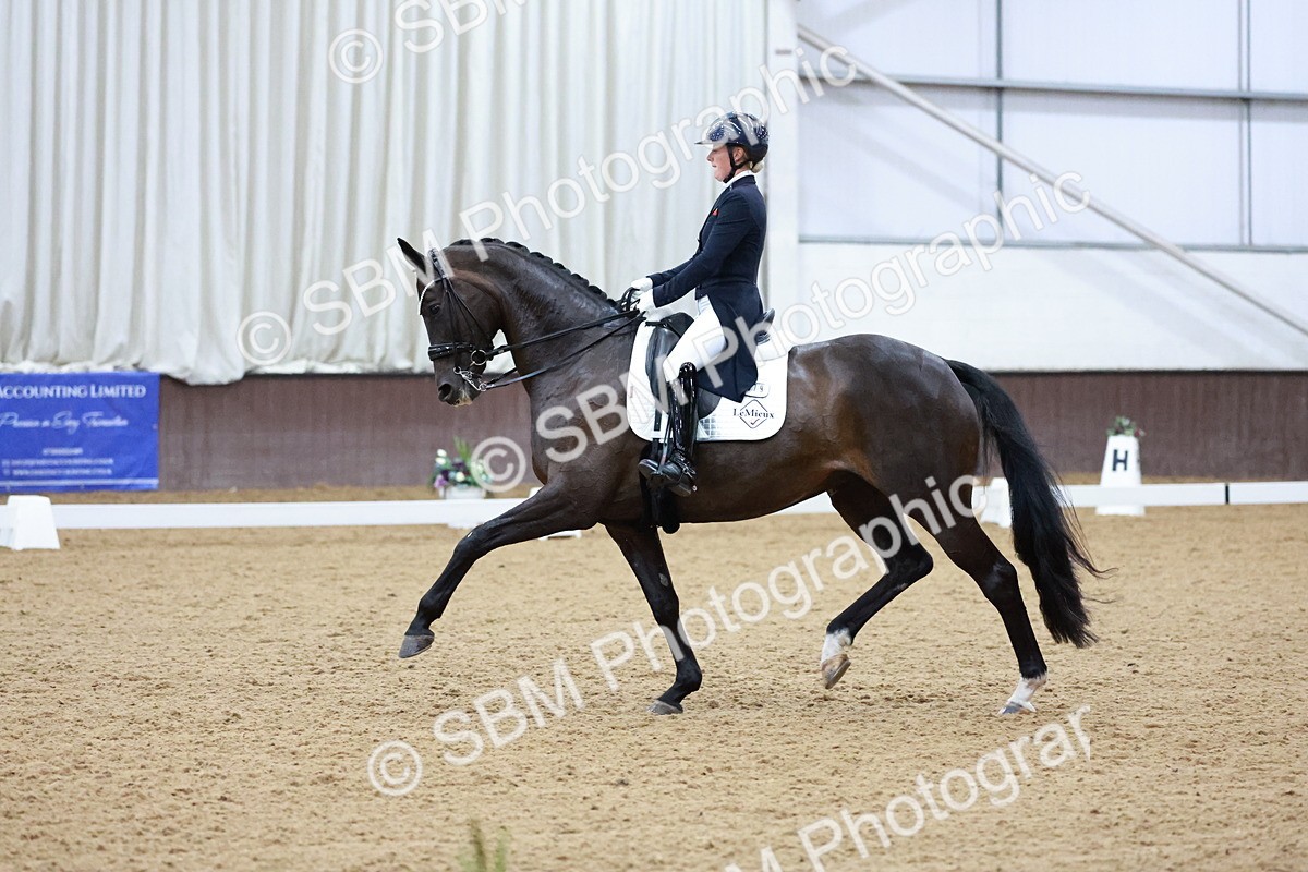 SBM_021657 - Class 14 - FEI Grand Prix - 18.52-19.37