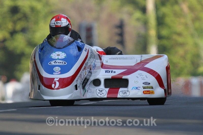IMG_5441 - Thursday Practice - TT 2013 Side Car