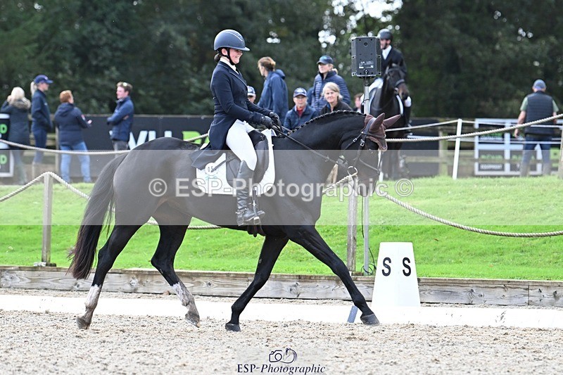 231019-143708-04237 - 054-PORSCHE-Coco.Lanni-DR