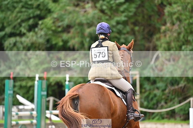 251026A-143325-25168 - G-579-Amy.Newton