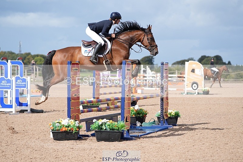 250913-120006-06797 - Cls 15 Snr Foxhunter