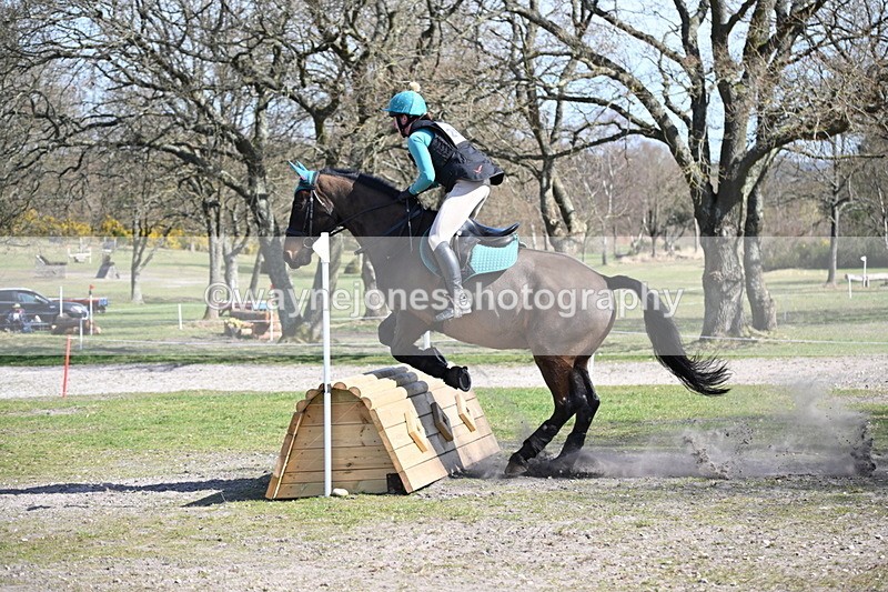 WJ6_2568 - Time 11:00 to 11:24