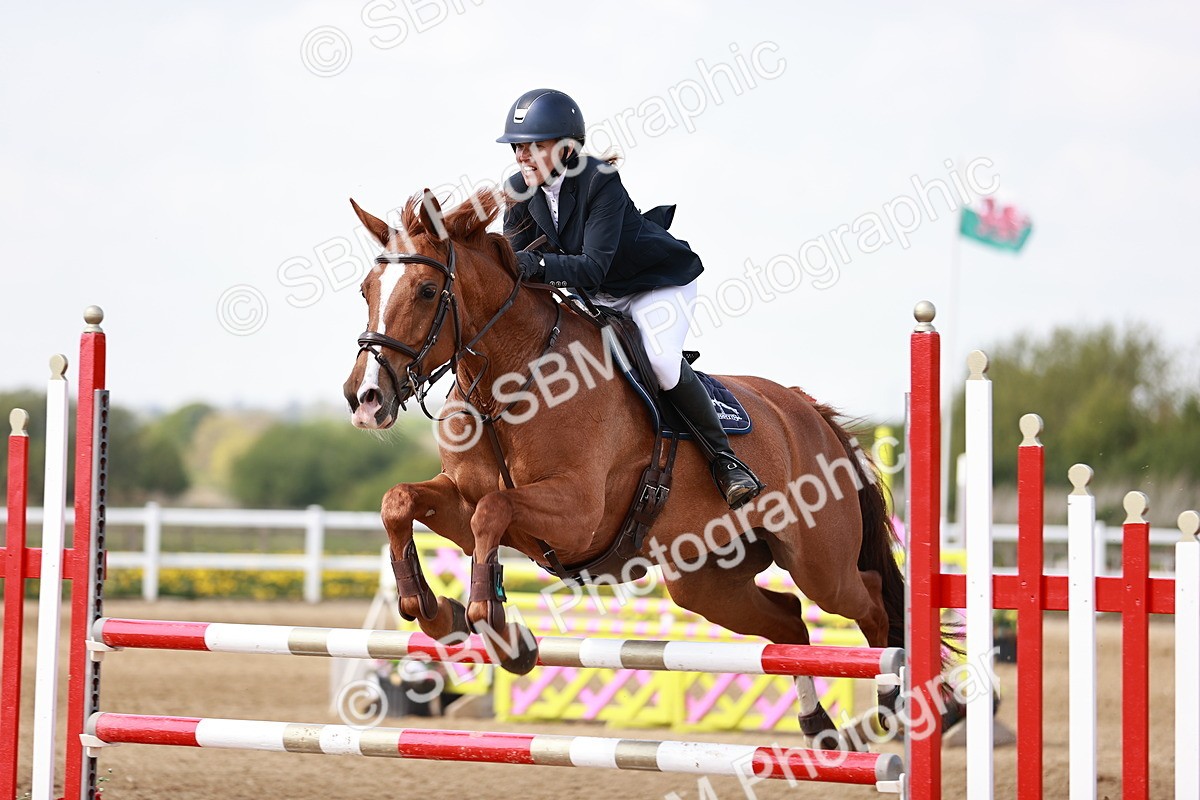  - Class 24 - Senior Newcomers - 1.10m