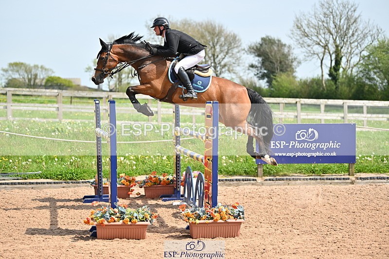 240510A-141417-07978 - Cls 23 Talent Seeker Inc 7yr old 14.10 to Finish