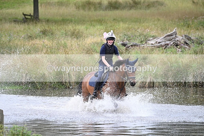 WJ7_2576 - Time at Water 11:37 to 12:13