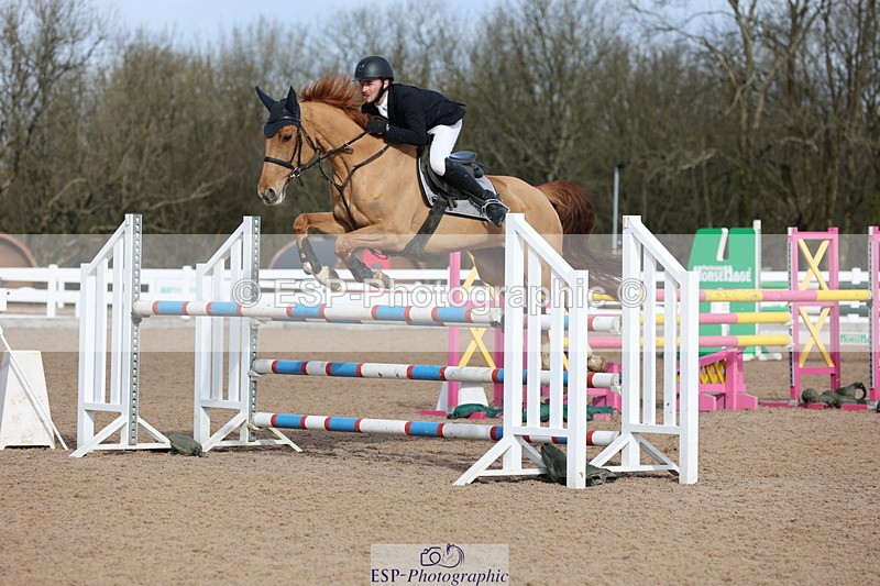 240223A-115328-00973 - Cls 4 Snr 1.05m Open