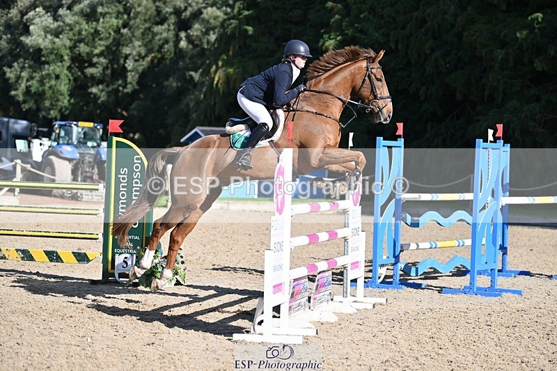 231022-122030-26644 - 328-EROMENOM.JJ-Louise.Kennedy-SJ