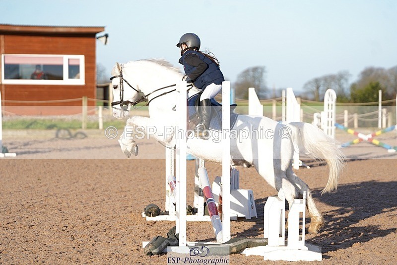 250125-101138-00909 - Clear Round 40cm and 50cm