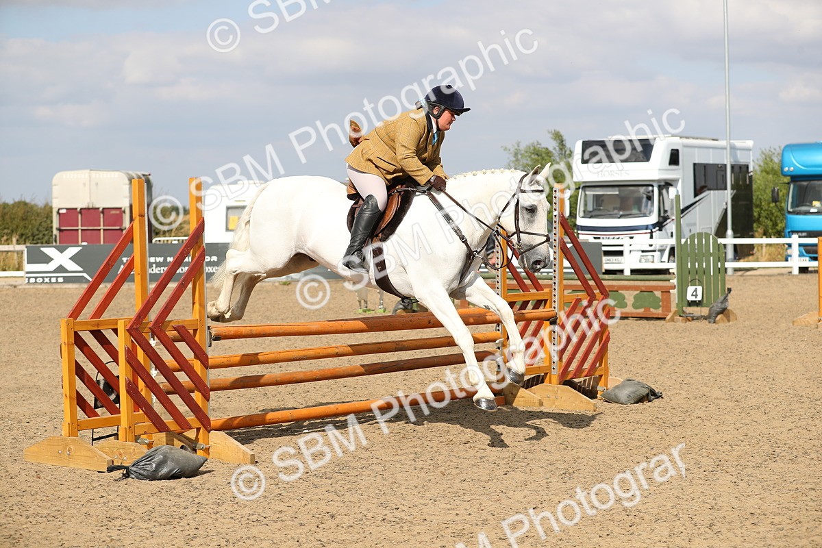 SBM_06853 - Class 49a Style & Performance 80cm (15-19)