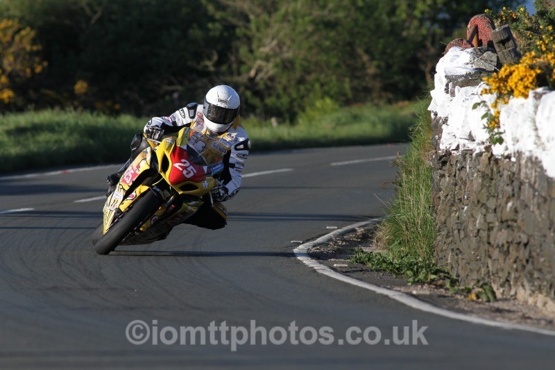 Ian Mackman Suzuki / InFront Motorcycles - Monday Practice Solos