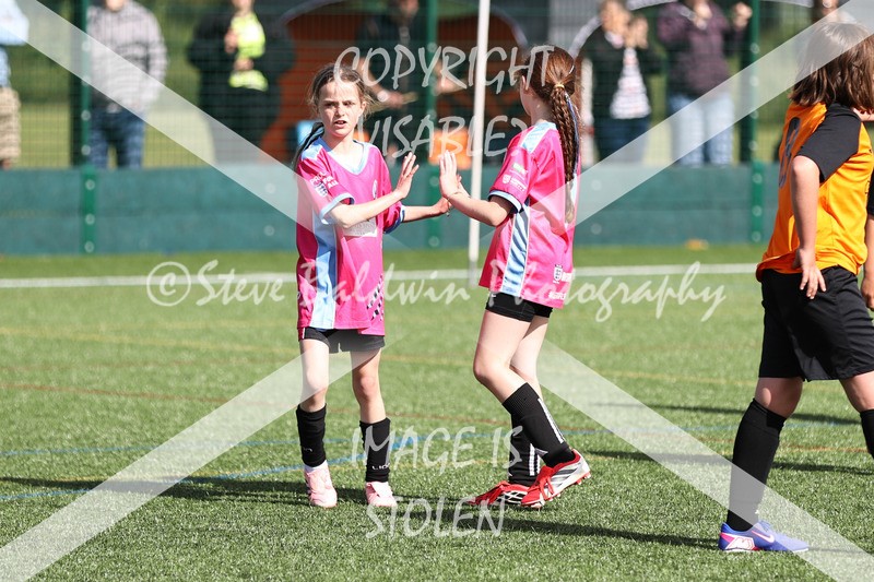 1DX30333 - Sat 13th U9 Girls