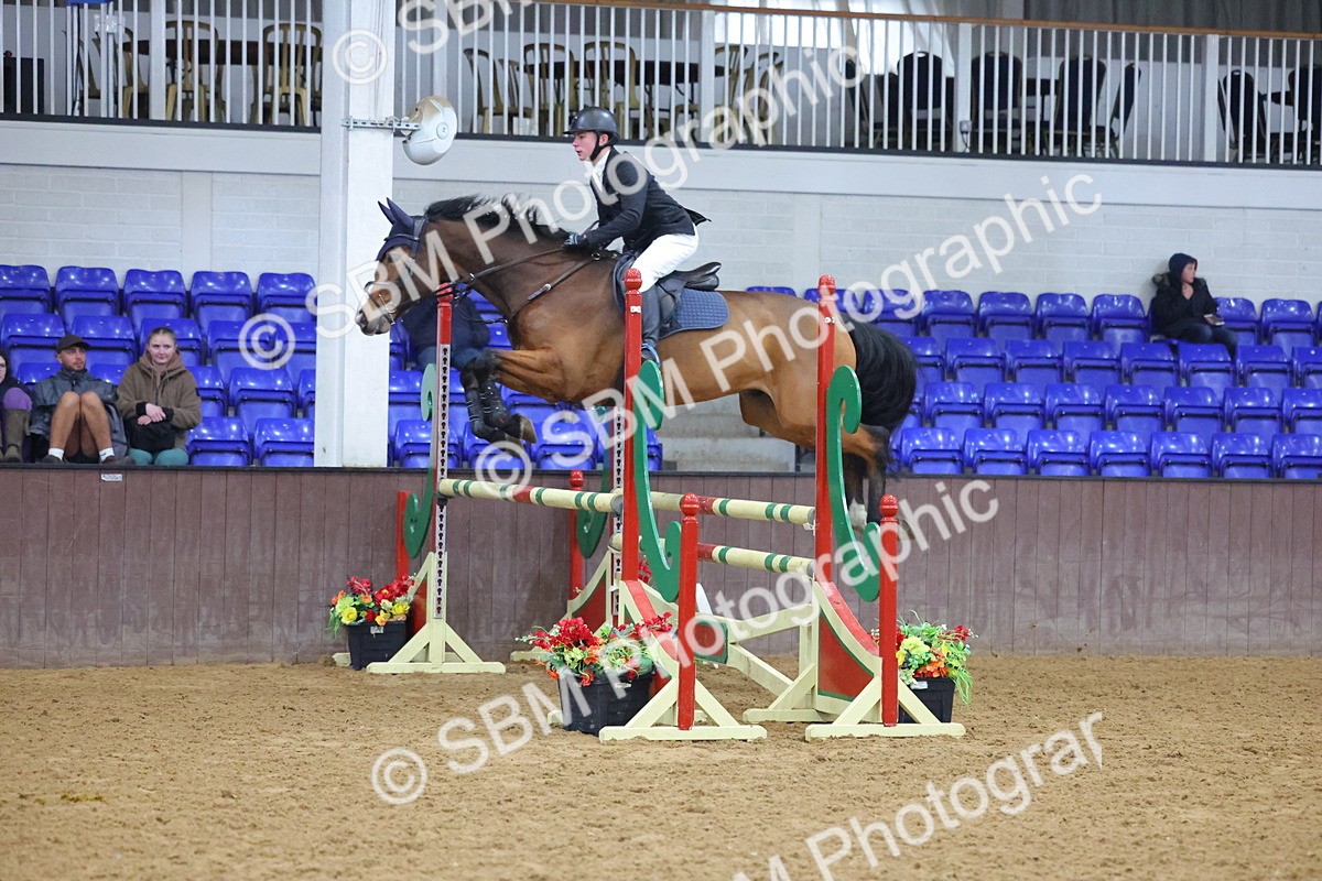 SBM_002002 - Class 15 - Senior Newcomers - First Round (1.10m)