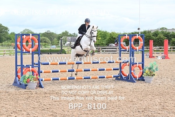 BPP_8100 - CLASS 11 SUN Senior BritiNovice/ 90cm Open