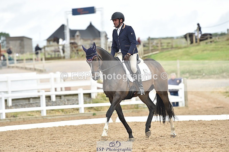 250622-131040-15391 - UnA Cls 1+2 Intro 1+2