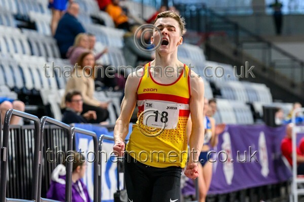 Age26SUN-910969 - Track Male Set Two