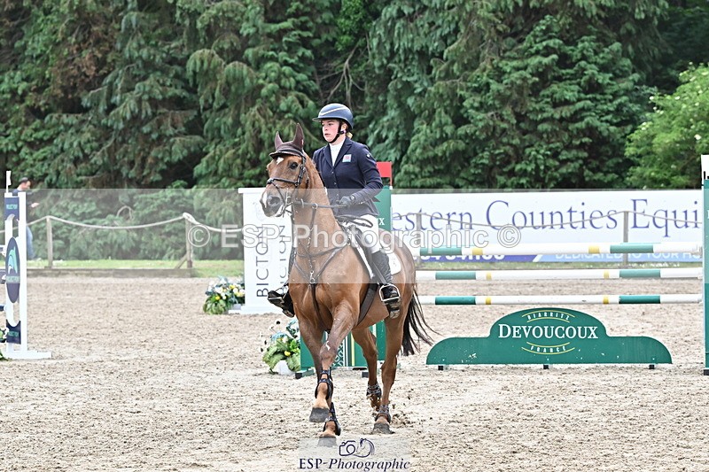 250524A-130627-11207 - D-402-Isabelle.Cook-CYMOON.F.Z