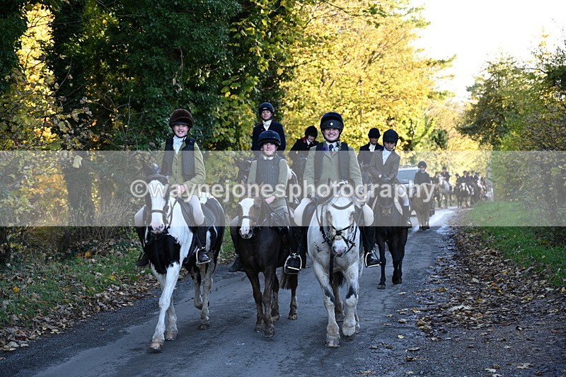 WJ6_9694 - Walk Home