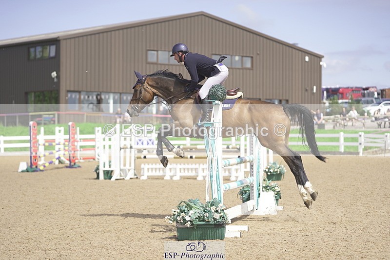 230810A-131746-02368 - Cls 4 1.05m Amateur Quali