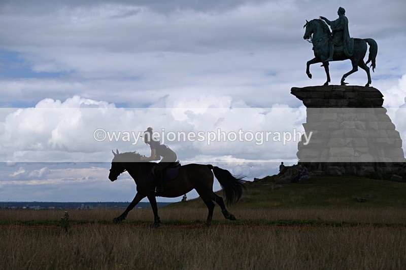 DSC_9457 - Time at Statue 15:11 to 15:58