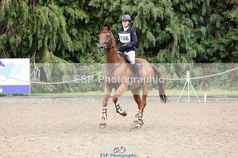 250803A-142422-14661 - P-706-Tichy.Sanders-A.MOMENT.IN.TIME