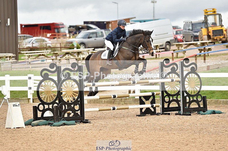 240403A-143348-00846 - Cls 4 Newcomers and 1.10m Open