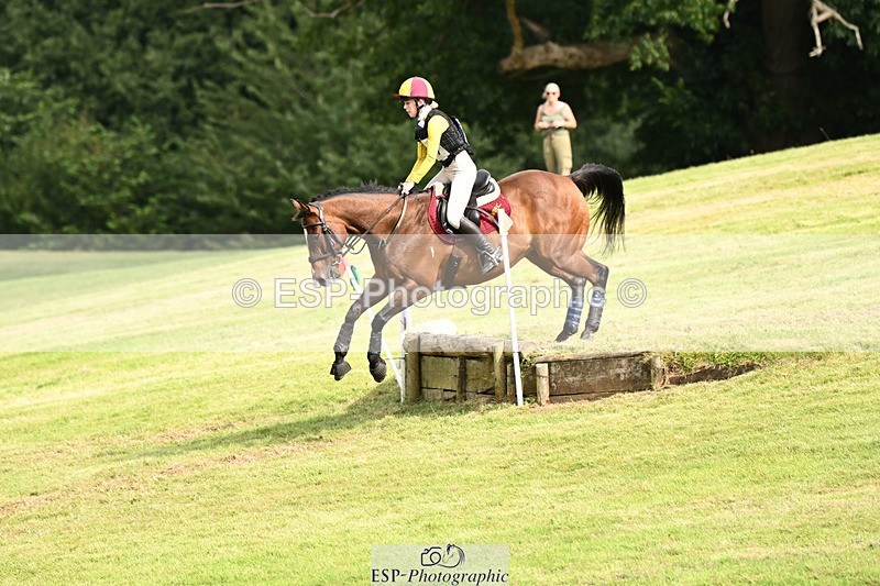 240825X-153914-36536 - 80cm XC 15.30 to 16.30