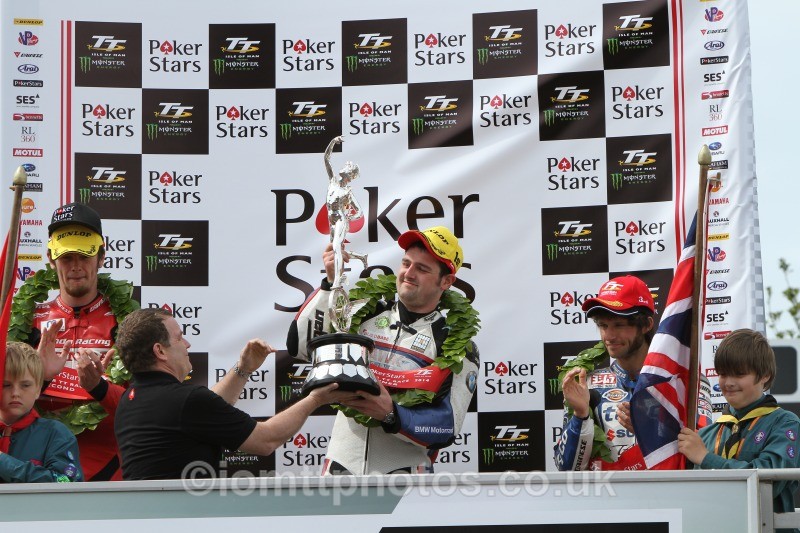 TT148628 - Senior TT Podium