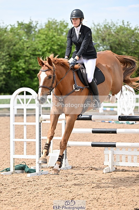 240605A-142003-00705 - Cls 4 Newcomers and 1.10m Open