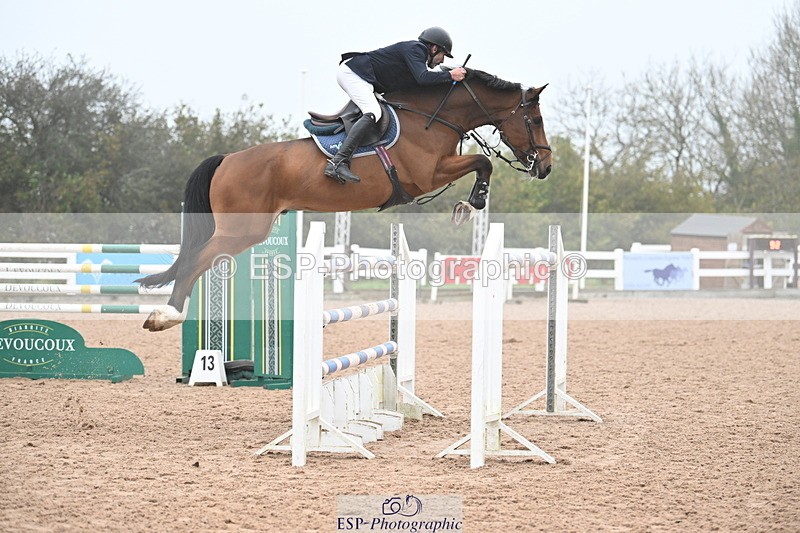 241102A-143900-05654 - SAT Cls 16 Winter 1.25 Jump Off