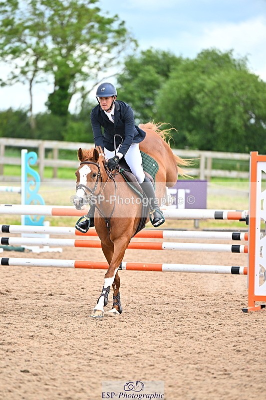 240608A-123339-02307 - Cls 4 Snr Newcomers and 1.10m Open