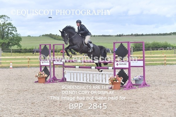 BPP_2845 - SUN CLASS 18 Senior Newcomers/ 1.10m Open