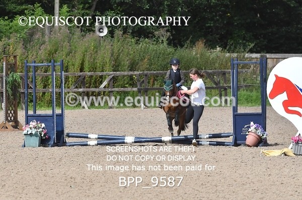 BPP_9587 - CLASS 1 SAT Derby Show Jumping 20CM,