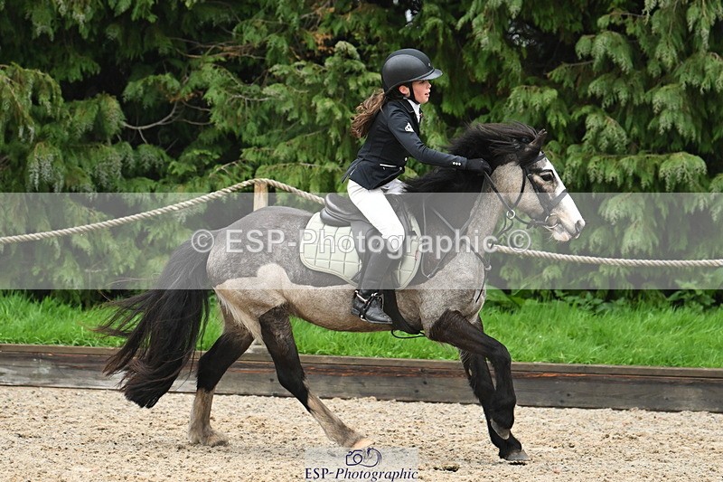 250418A-141018-01074 - UnAff 70cm