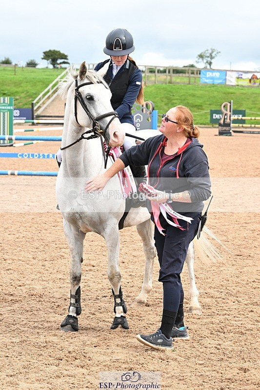 240908A-140146-04151 - Cls 15 U21 Intro 90cm-1.00m  Team Comp